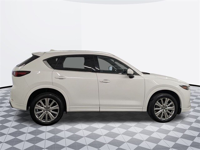 2023 Mazda CX-5 2.5 Turbo Signature photo 4