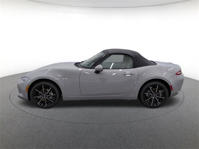2025 Mazda MX-5 Miata Miata Grand Touring photo 2