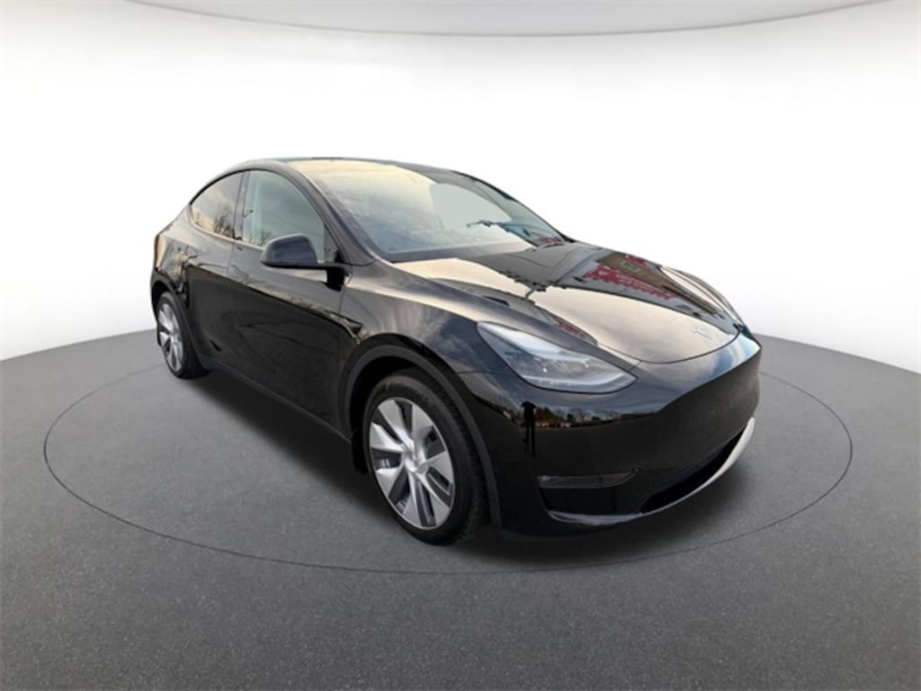 Used 2024 Tesla Model Y Long Range SUV