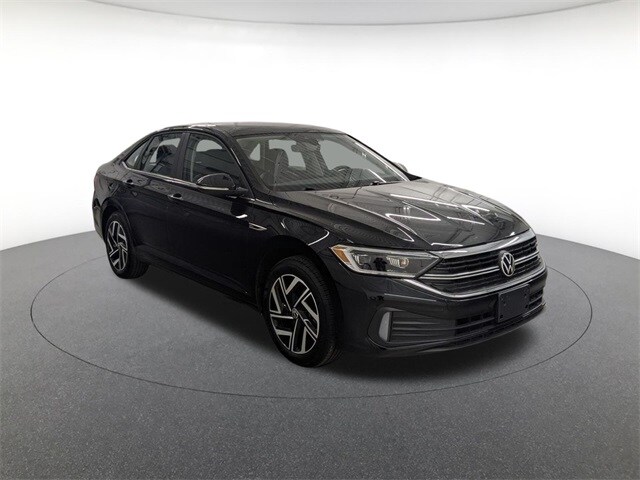 2024 Volkswagen Jetta 1.5T SEL photo 3