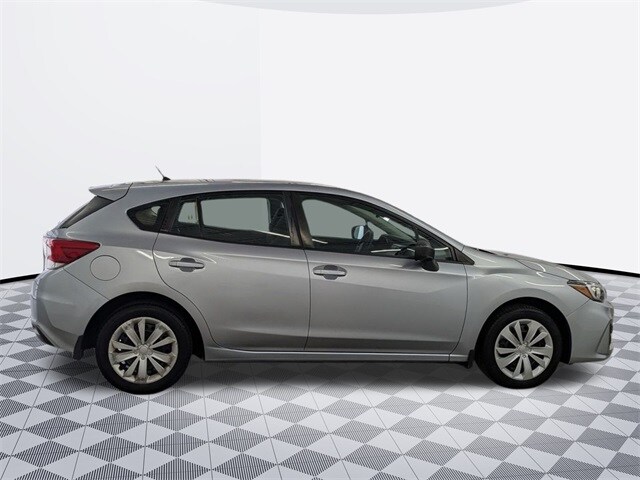2017 Subaru Impreza 2.0i photo 4