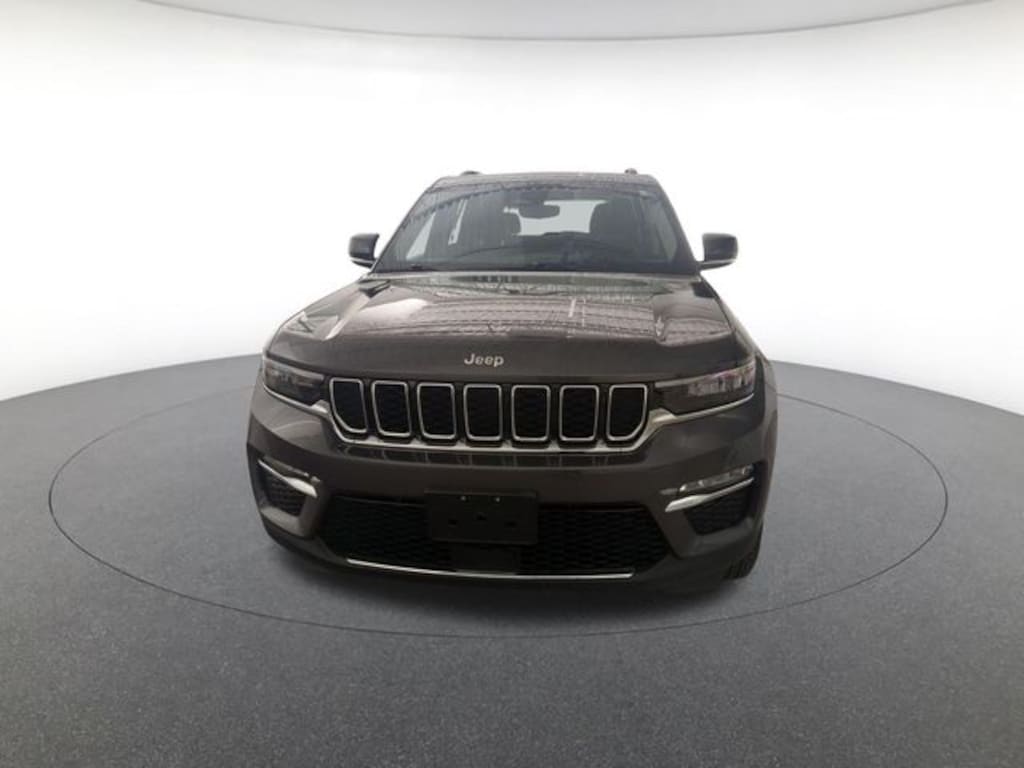 Used 2023 Jeep Grand Cherokee Limited SUV