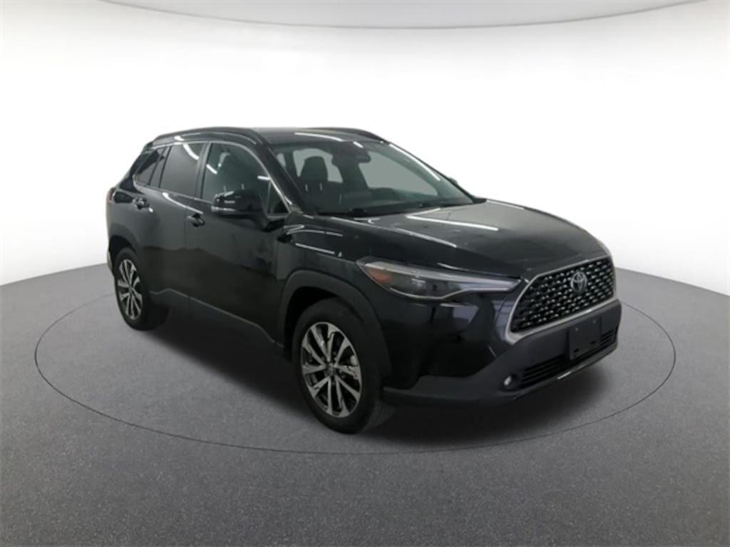 Used 2024 Toyota Corolla Cross XLE SUV
