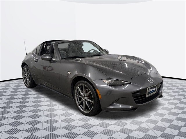 2017 Mazda MX-5 Miata RF Miata Grand Touring photo 3