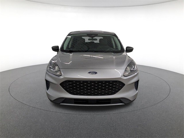 2022 Ford Escape S photo 2