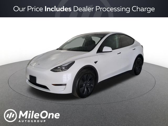 2024 Tesla Model Y Long Range Rear Wheel Drive's photo