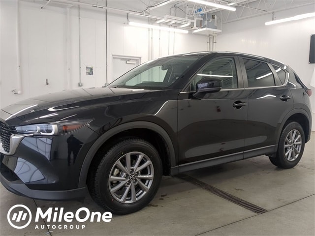 2023 Mazda CX-5 S Preferred package