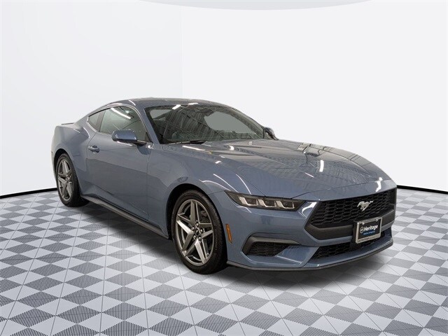 2024 Ford Mustang EcoBoost Premium photo 3