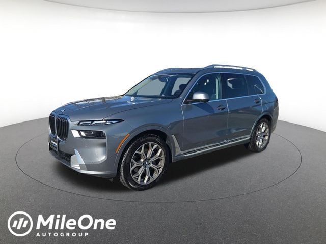 2025 BMW X7 xDrive40i's photo