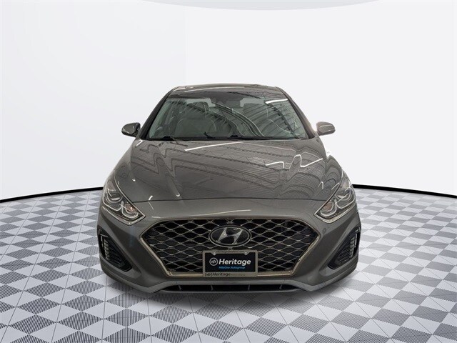 2019 Hyundai Sonata Limited photo 2