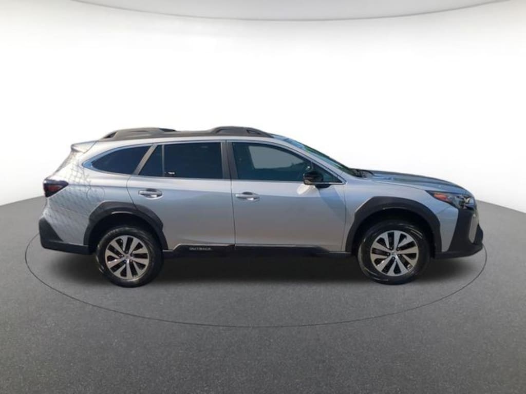 Used 2024 Subaru Outback Premium SUV