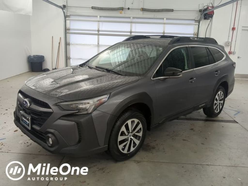 Used 2025 Subaru Outback Premium SUV