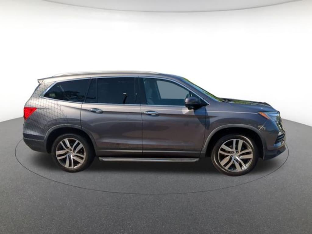 Used 2017 Honda Pilot Touring SUV