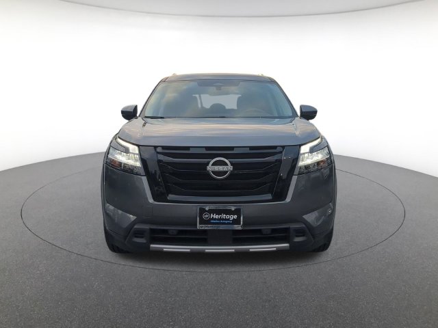 Used 2024 Nissan Pathfinder SL SUV