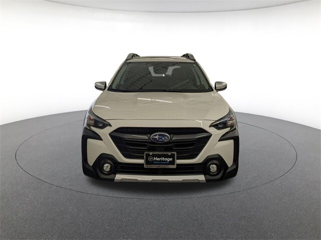 2025 Subaru Outback Touring photo 2