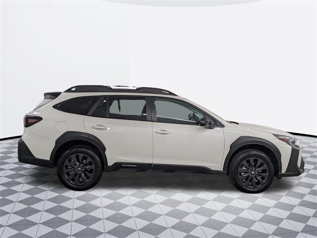 2025 Subaru Outback Onyx Edition photo 3