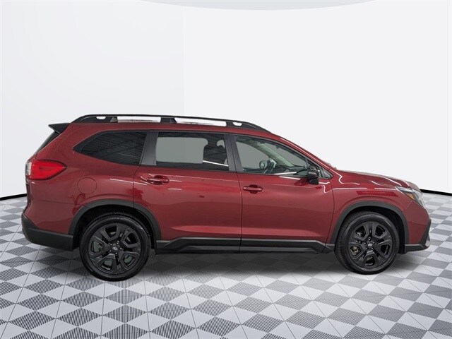 2023 Subaru Ascent Onyx Edition photo 3