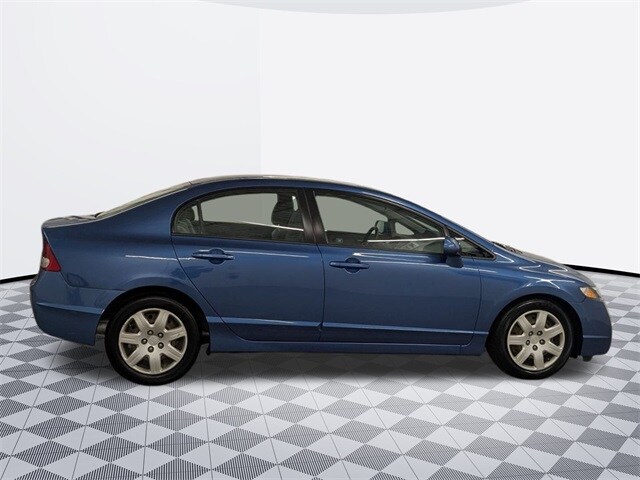 2010 Honda Civic LX photo 4