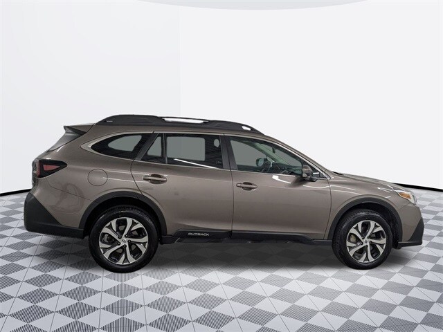 2022 Subaru Outback Limited photo 4