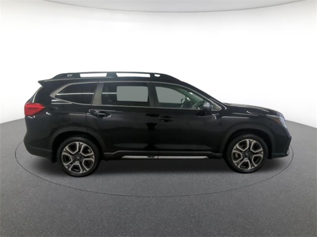 Used 2023 Subaru Ascent Limited SUV