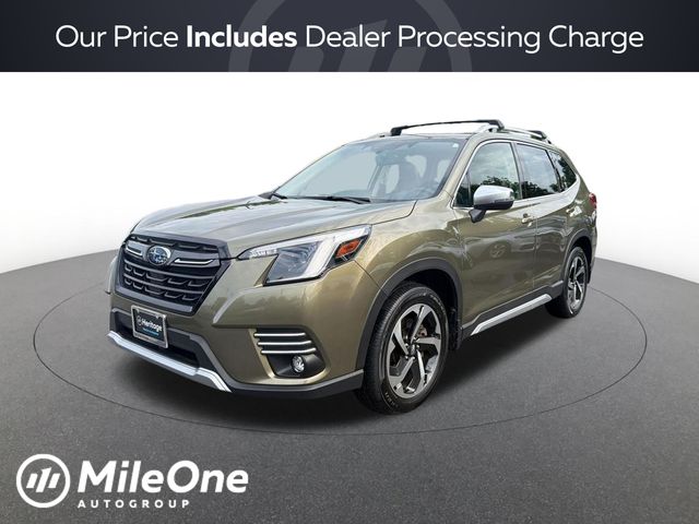 2023 Subaru Forester Touring's photo