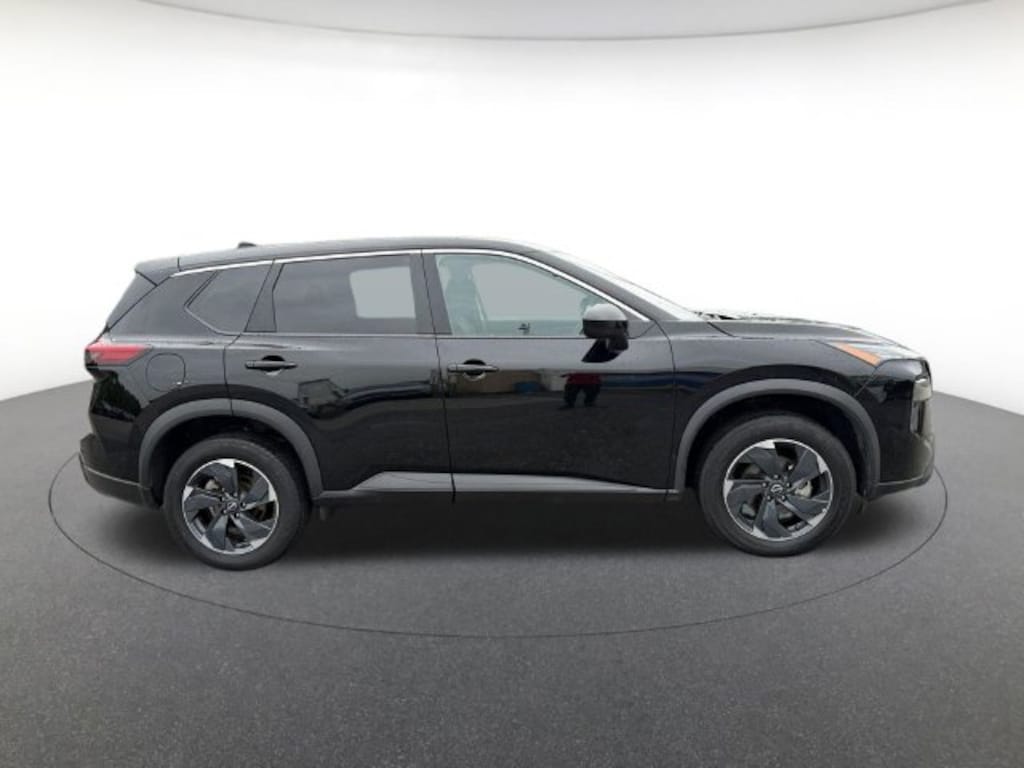 Used 2024 Nissan Rogue SV SUV