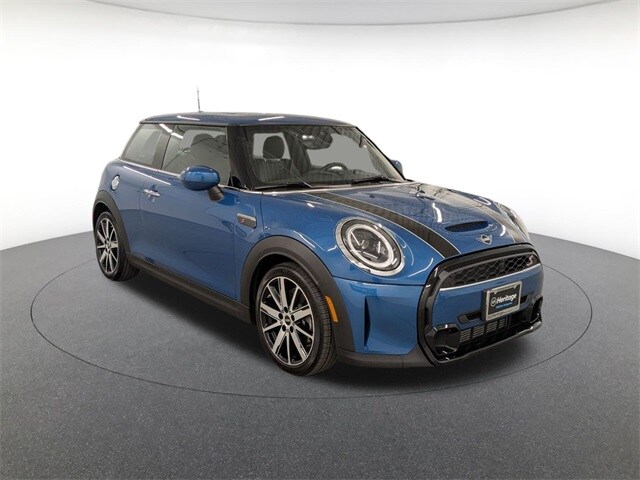 2023 Mini Cooper Hardtop S photo 3