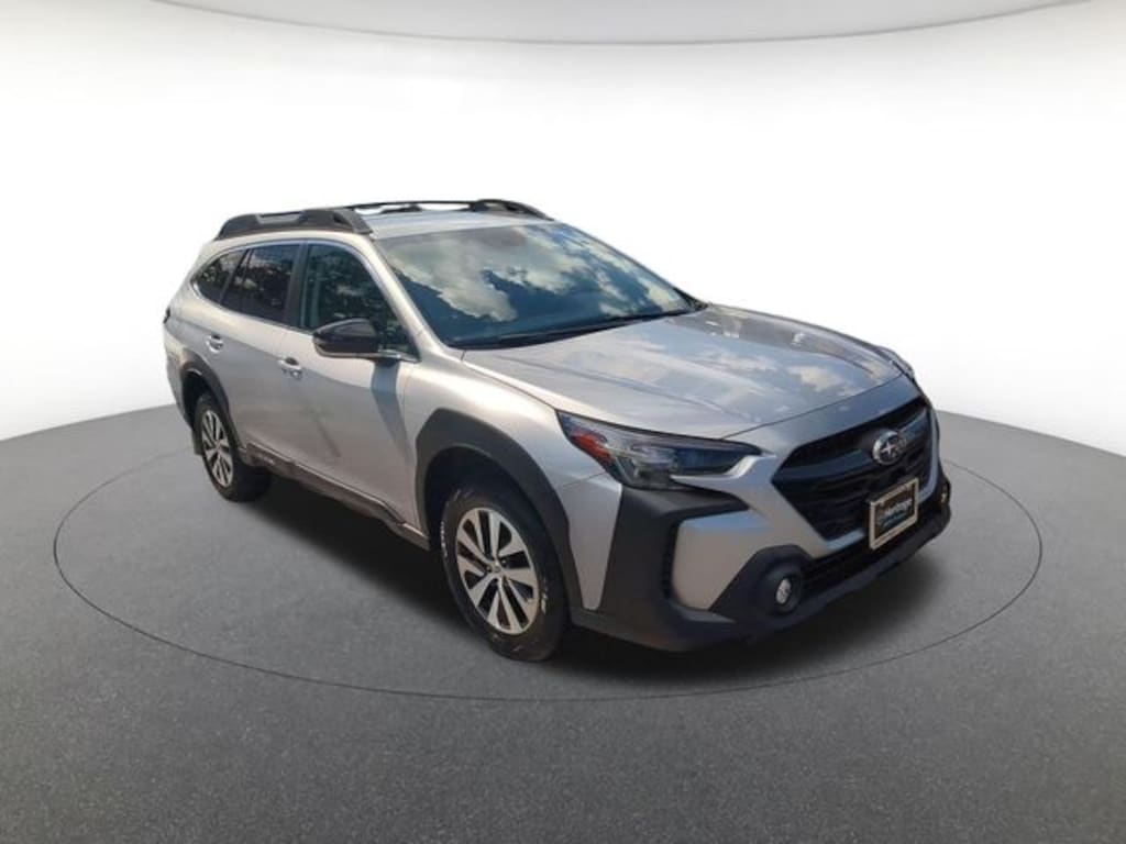 Used 2024 Subaru Outback Premium SUV