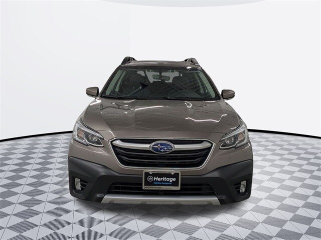 2022 Subaru Outback Limited photo 2