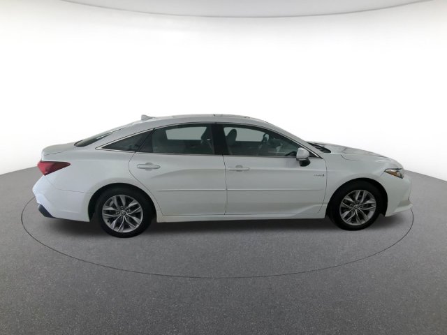 Used 2021 Toyota Avalon Hybrid XLE Plus Sedan