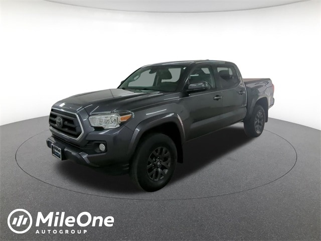 2021 Toyota Tacoma SR5's photo