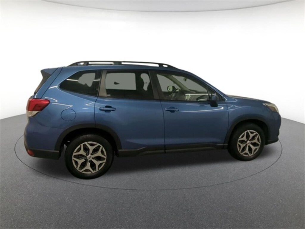 Used 2023 Subaru Forester Premium SUV