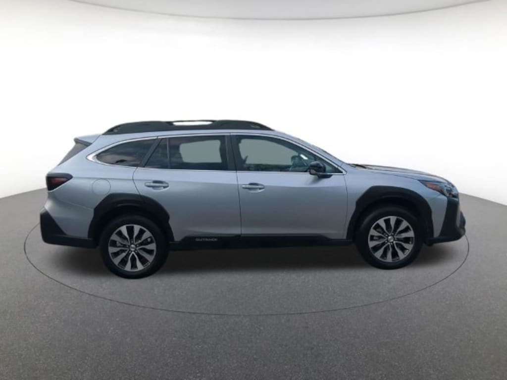 Used 2025 Subaru Outback Limited SUV
