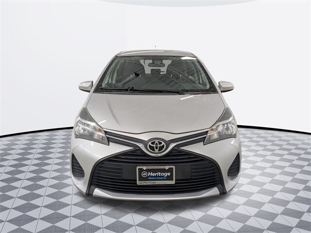 2017 Toyota Yaris L photo 2