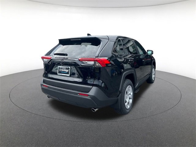 2025 Toyota RAV4 LE photo 4