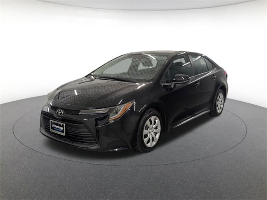 Used 2025 Toyota Corolla LE Sedan