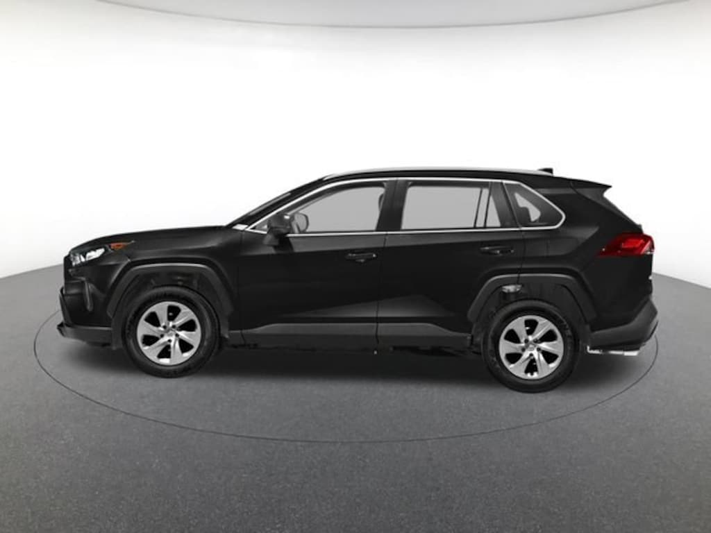 Used 2021 Toyota RAV4 LE Sport Utility