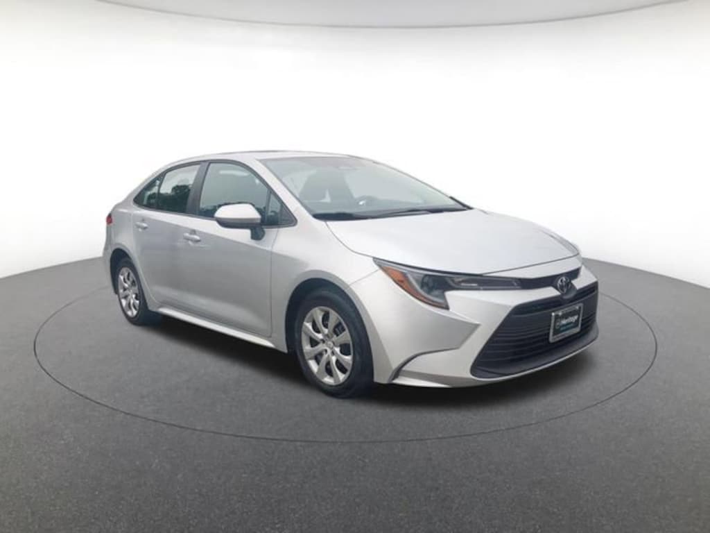 Used 2025 Toyota Corolla LE Sedan