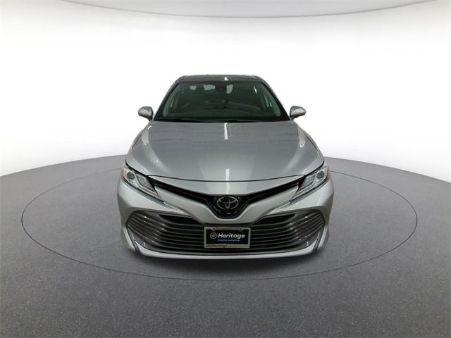 2020 Toyota Camry XLE photo 2
