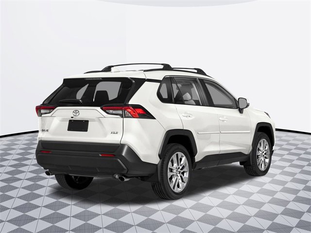 2025 Toyota RAV4 XLE photo 2