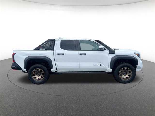 2025 Toyota Tacoma Trailhunter photo 2