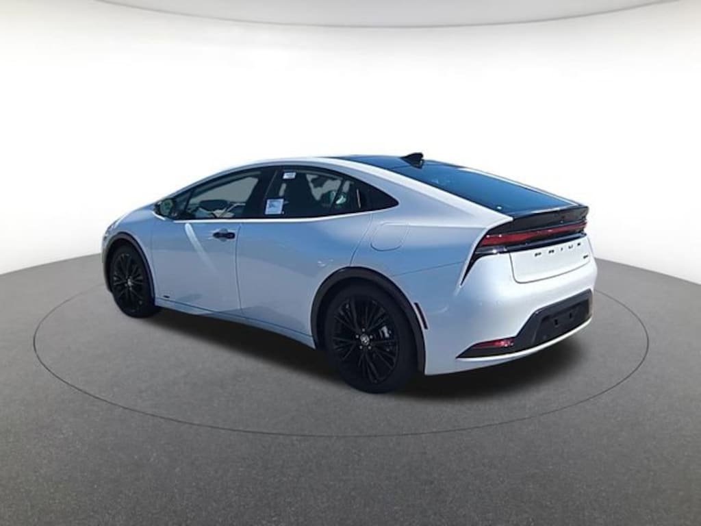 New 2025 Toyota Prius Plug-in Hybrid XSE Premium Hatchback