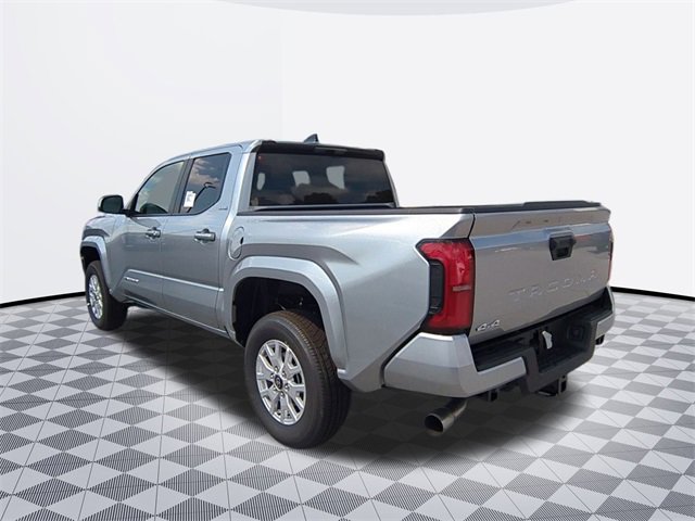 2025 Toyota Tacoma SR5 photo 3