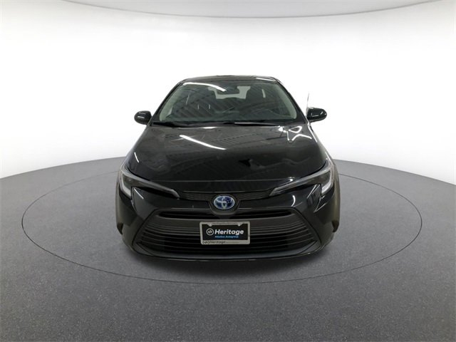 2025 Toyota Corolla Hybrid LE photo 2