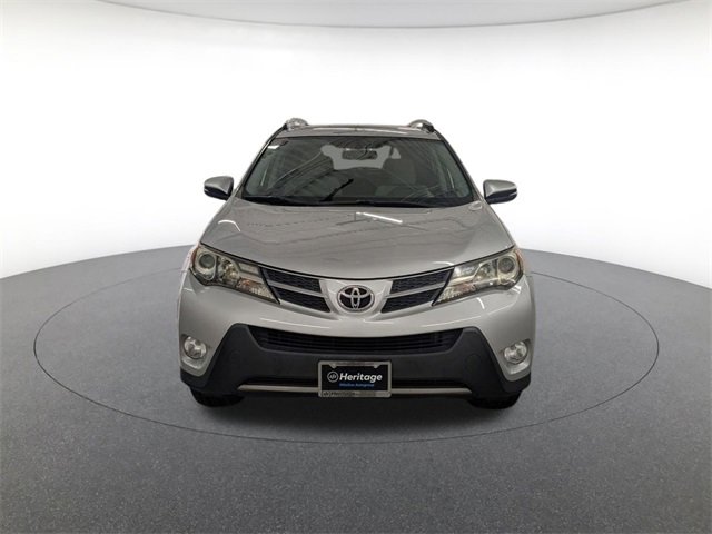 2015 Toyota RAV4 XLE photo 2