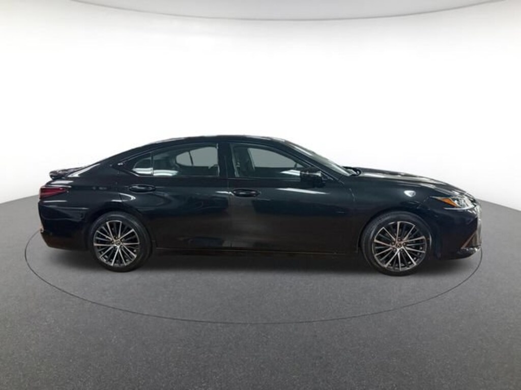 Used 2025 Lexus ES 350 Sedan