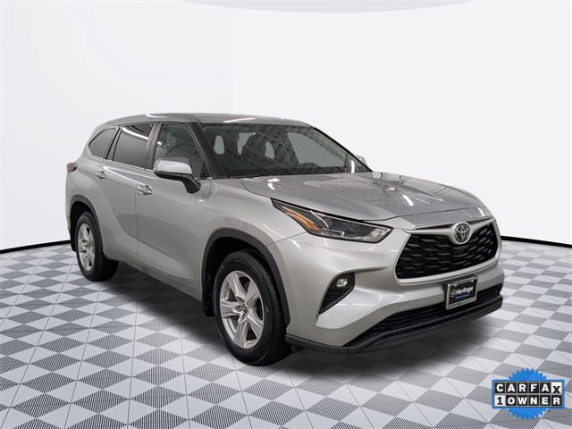 2024 Toyota Highlander LE Sport photo 3