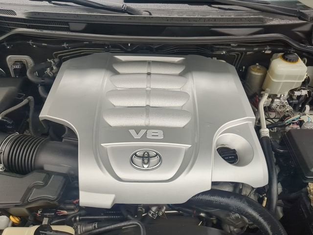 2016 Toyota Land Cruiser Base - Photo 24