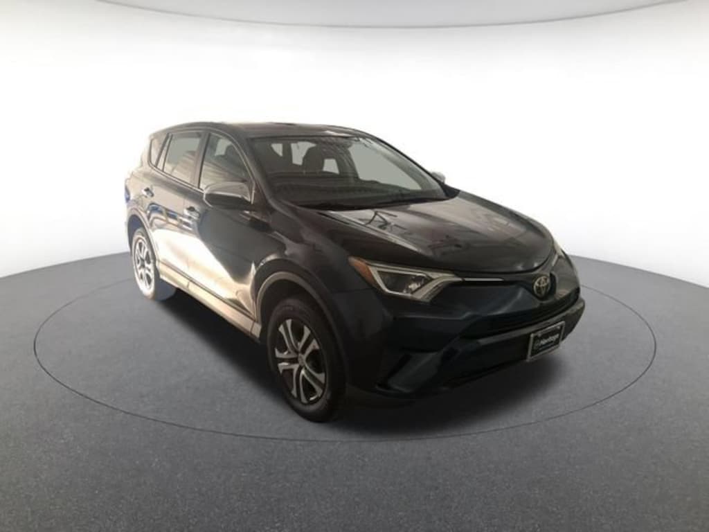 Used 2018 Toyota RAV4 LE Sport Utility