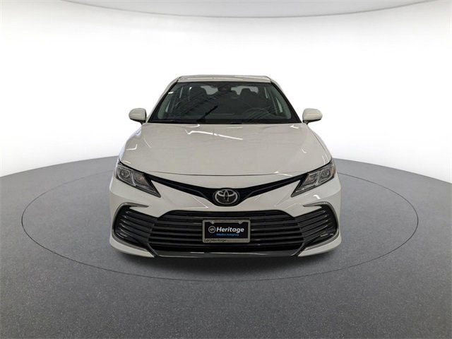 2022 Toyota Camry LE photo 2